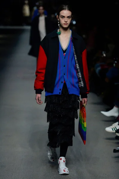 Look 27